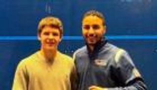 سقط في الملعب.. وفاة صادمة لرياضي مصري