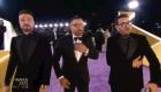 أحمد السقا يظهر منفردًا في «Joy Awards 2025» وسط شائعات الانفصال