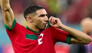 أشرف حكيمي نجم باريس سان جيرمان