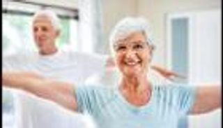 دراسة علمية تكشف الأسباب.. لماذا تعيش النساء أطول من الرجال؟