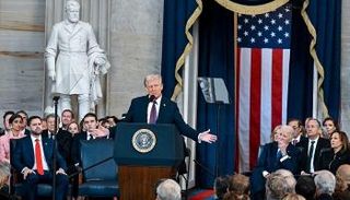 الرئيس الأمريكي الجديد دونالد ترامب