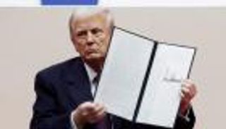 تعرف إلى أبرز أوامر ترامب الصادرة وتلك التي ألغاها