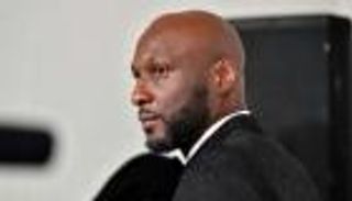 بعد دس مخدر في مشروبه.. لامار أودوم يروي تفاصيل دخوله في غيبوبة