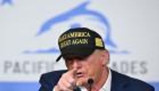 «عملية تطهير» ليلية.. ترامب يقيل 12 مفتشًا عامًا على الأقل