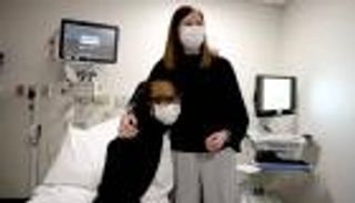 إنجاز طبي.. امرأة تعيش بكلية خنزير مزروعة