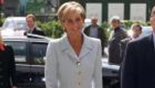 سر الجوارب الضائعة.. لماذا تمردت الأميرة ديانا على القواعد الملكية؟