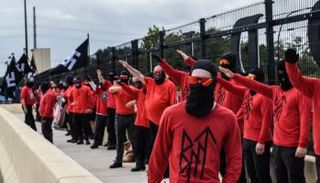 مسيرة للنازيين الجدد في فلوريدا - صورة أرشيفية