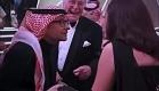أول تعليق من والد أنغام على قبلة عبدالمجيد عبدالله