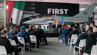 جانب من حفل رسمي على هامش عملية تسليم الطائرات