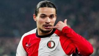 أنيس حاج موسى بقميص فينورد الهولندي