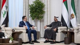 الشيخ محمد بن زايد آل نهيان رئيس دولة الإمارات العربية المتحدة مع رئيس وزراء العراق