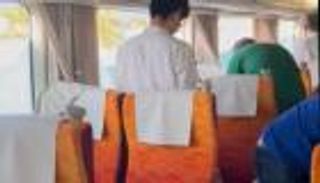 السلطات اليابانية تحقق في حادث تصادم قطار مع شاحنة أسفر عن 19 إصابة