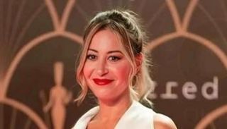 الفنانة منة شلبي