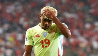 لامين يامال نجم إسبانيا وبرشلونة