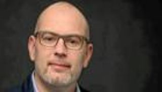 «اختراق الإخوان» يهز يسار فرنسا.. «نزيف» في حزب ميلانشون