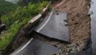 أكثر من 20 قتيلا بانزلاقات أرضية في شمال شرق الهند