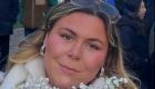 عائلة بريطانية تطالب بالتحقيق في وفاة ابنتها بعد إعادتها من المستشفى دون علاج