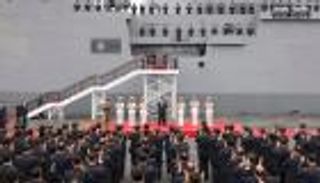 زعيم كوريا الشمالية يتفقد مدمرة الـ«العمل الإجرامي»