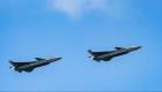 «جيه-20 إس».. مقاتلة صينية تعيد ضبط ميزان القوى مع أمريكا