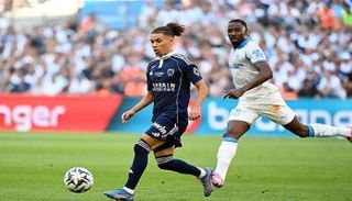 النجم الجزائري إيلان كبال