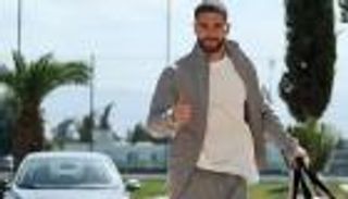 كيف استقبله نجوم «الخضر»؟.. زيدان يدلي بأول تصريحاته من الجزائر