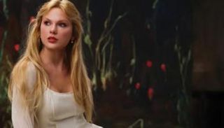 الفنانة الأمريكية تايلور سويفت