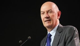 رولان ليسكور وزير المالية الجديد في فرنسا