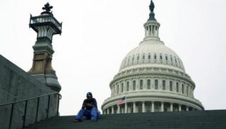 الإغلاق الحكومي بالولايات المتحدة