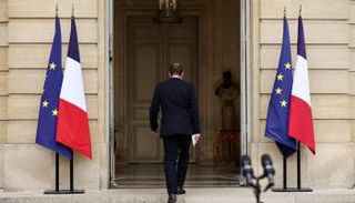 رئيس الوزراء الفرنسي المستقيل
