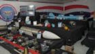 بالسفن والحاويات.. ضبط 15 شحنة في 9 أشهر يفضح شبكة التسلح الحوثي