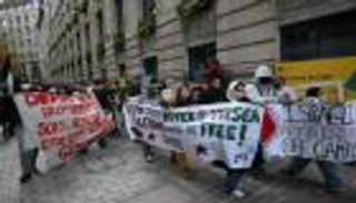 من لندن إلى سيدني.. مظاهرات مؤيدة للفلسطينيين في ذكرى حرب غزة