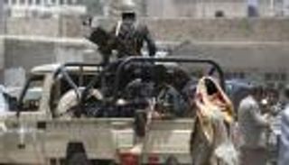 صعدة منطقة أمنية مغلقة.. الحوثي يعزل معقله الأم