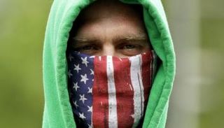 إلزام مواطني مقاطعة أمريكية بارتداء الكمامات