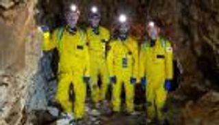 رائد الفضاء محمد الملا يُكمل بنجاح برنامج «CAVES»