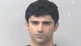 ضرب والدته.. اعتقال خطيب ديمي لوفاتو السابق