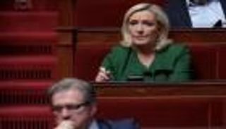 لوبان وكابوس «الانتخابات المفاجئة».. خيارات ضيقة واستبعاد محتمل