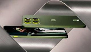 هاتف موتورولا Edge 70