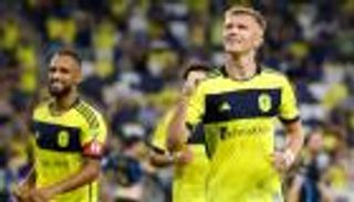 نجم بريميرليغ سابق يتحدى ميسي في سباق الحذاء الذهبي الأمريكي