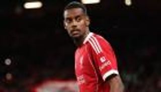 لعنة الصفقات الكبرى تنذر ليفربول بفقدان البريميرليغ