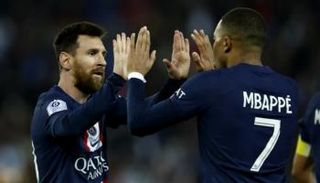 كيليان مبابي وليونيل ميسي