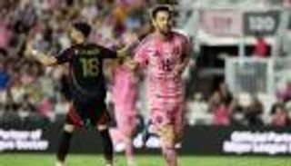 رقم قياسي وإنجاز جديد.. ميسي يتألق بعيداً عن الأرجنتين