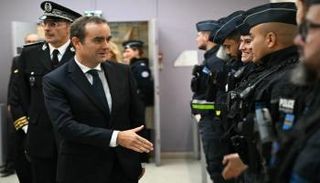 سيباستيان لوكورنو رئيس الوزراء الفرنسي