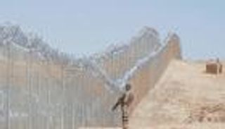 «خط ديورند».. هدوء بعد «مواجهات عنيفة» بين أفغانستان وباكستان