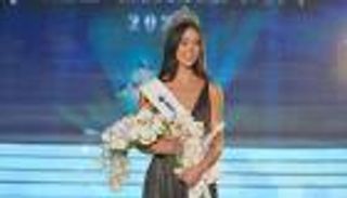 بيرلا حرب تستقبل بالزغاريد والورود بعد تتويجها ملكة جمال لبنان 2025