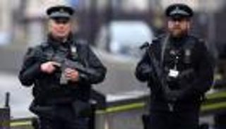 الشرطة أخلته.. «مادة مشبوهة» تثير الذعر في مطعم يهودي ببريطانيا