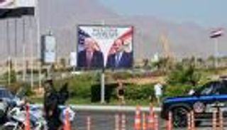 على هامش قمة شرم الشيخ.. 10 دول تبحث تنفيذ اتفاق وقف إطلاق النار بغزة