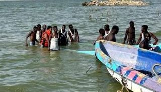 غرق قارب في غانا - تعبيرية