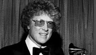  الملحن إيان فريبيرن سميث