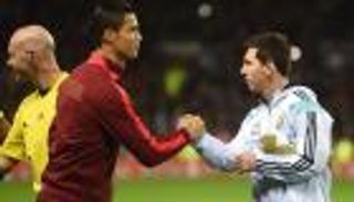 حققها رونالدو.. 5 أرقام قياسية يصعب على ميسي تحطيمها