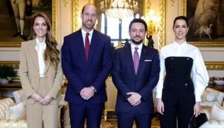 الأمير الحسين وزوجته في ضيافة أمير وأميرة ويلز